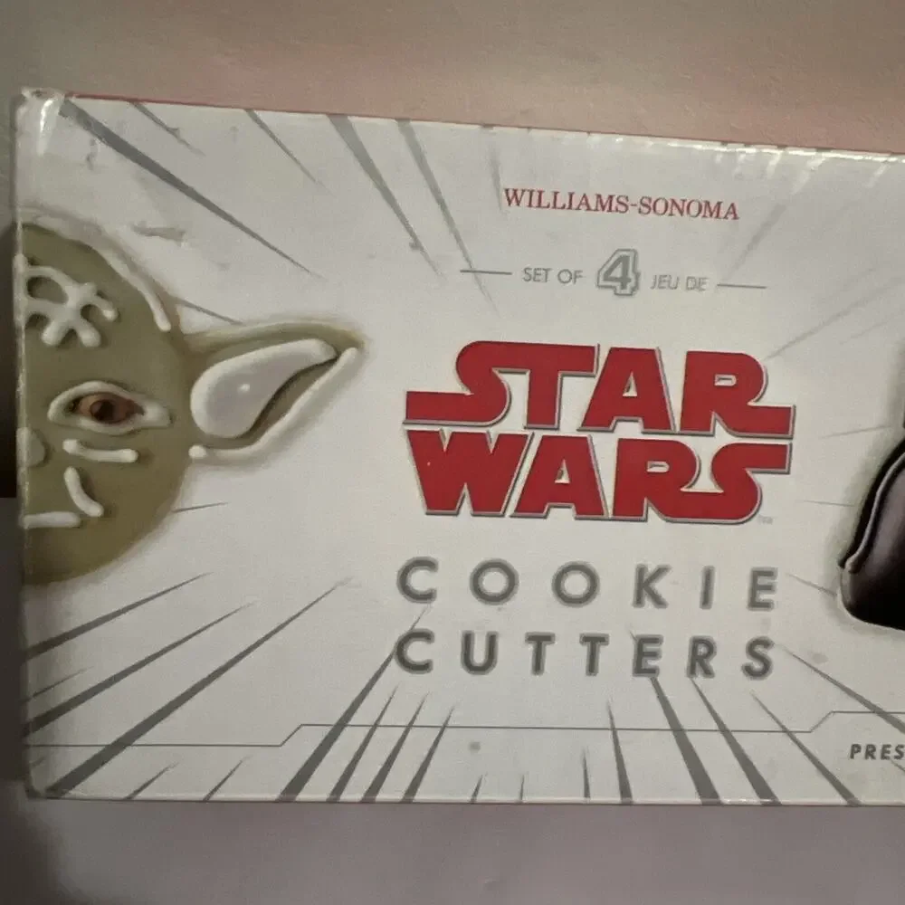 Williams Sonoma STAR WARS Cookie Cutters Set of 4 NWT YODA DARTH BOBA FETT